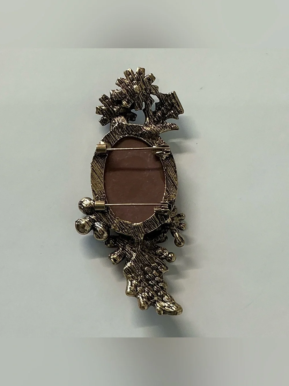In box big Vintage -Inspired Pink Cameo Floral Brooch - Unbranded